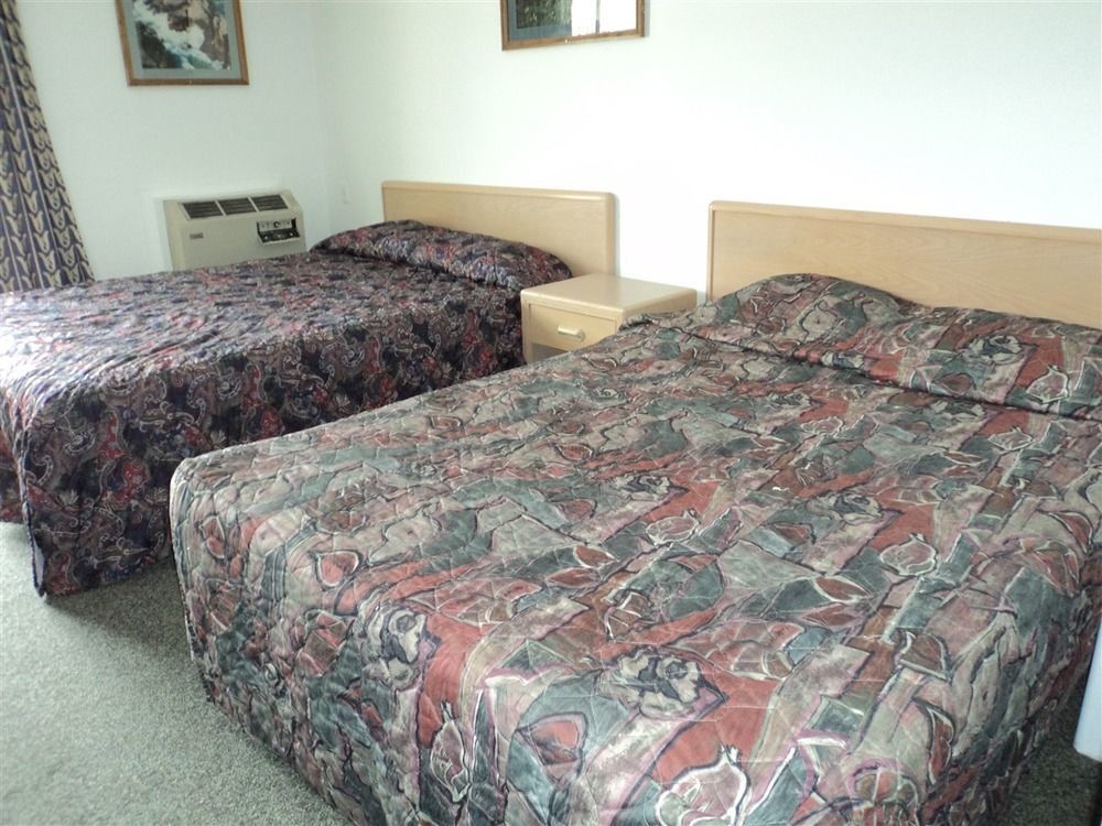Oasis Hotel Кэш-Крик Экстерьер фото