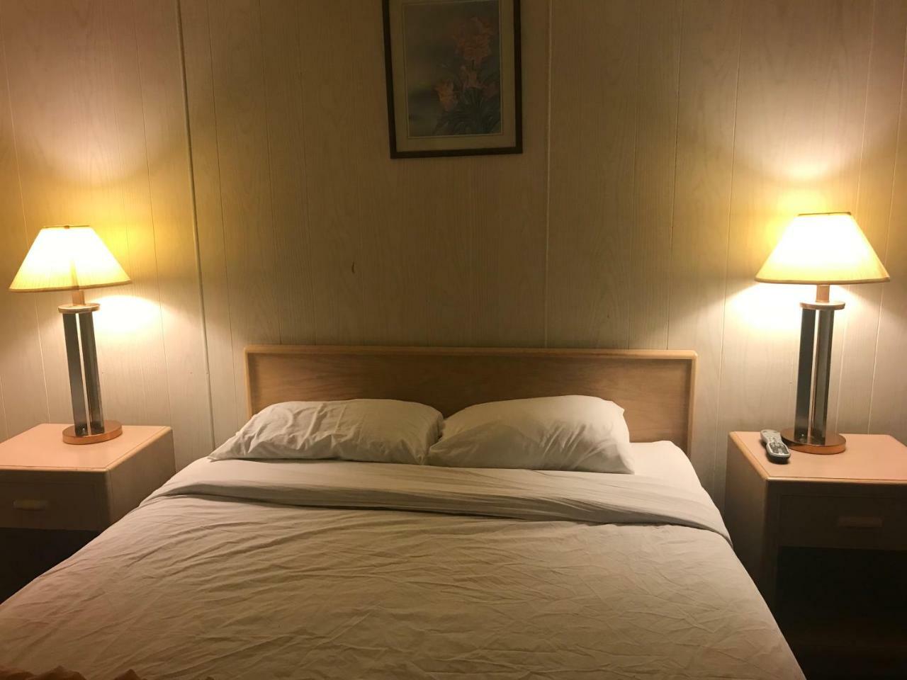 Oasis Hotel Кэш-Крик Экстерьер фото